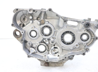 CARTER MOTEUR DROIT