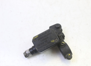 MAITRE CYLINDRE AVANT