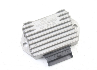 REGULATEUR CHARGE