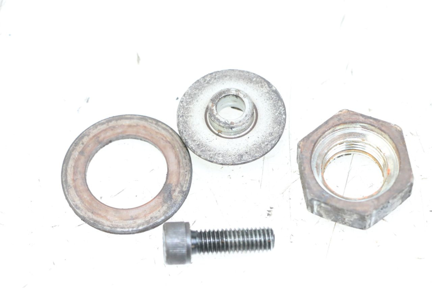 photo de SPROCKET OUTPUT SHAFT NUT SUZUKI GSR 750 (2011 - 2017)