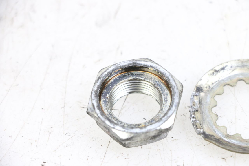photo de SPROCKET OUTPUT SHAFT NUT KAWASAKI ZR 7 750 (1999 - 2001) - Component detail