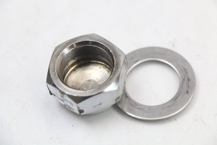 photo de FORK CROWN NUT APOLLO RFZ 140