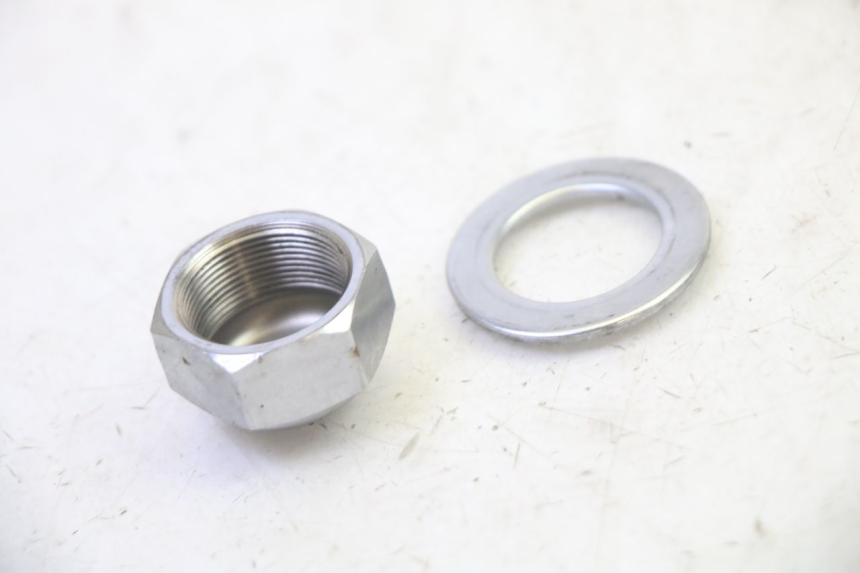 photo de FORK CROWN NUT YAMAHA FZ6 N FAZER 600 (2004 - 2006)