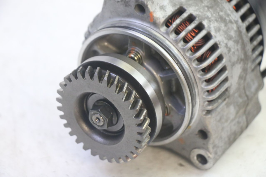 photo de ALTERNATOR SUZUKI GSF N BANDIT 600 (1996 - 1999) - Component detail