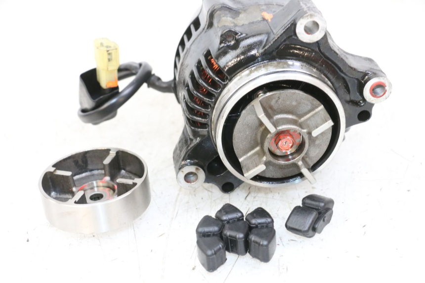 photo de ALTERNATOR KAWASAKI GTR 1000 (1994 - 2004)