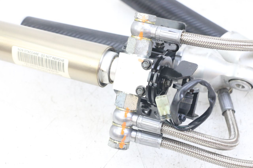 photo de FRONT SHOCK ABSORBER QUADRO 3D S 350 (2013 - 2018)