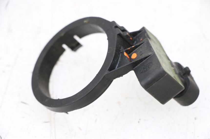 photo de TRANSPONDER ANTENNA PIAGGIO MP3 LT 400 (2007 - 2012) - Alternative perspective