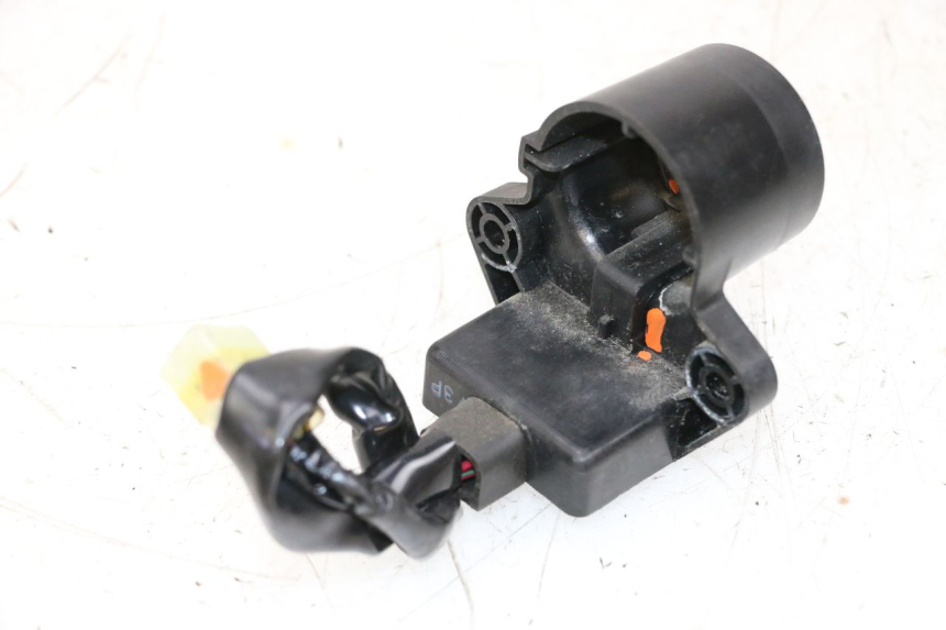 photo de TRANSPONDER ANTENNA YAMAHA XMAX X-MAX 125 (2006 - 2009) - Alternative perspective