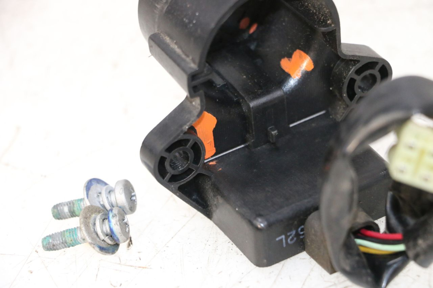 photo de TRANSPONDER ANTENNA YAMAHA XMAX X-MAX 125 (2006 - 2009) - Technical close-up