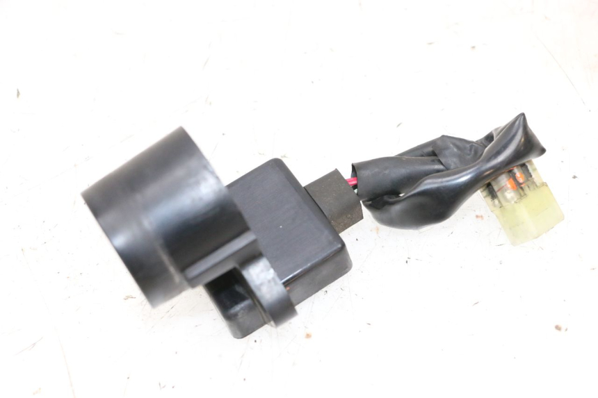 photo de TRANSPONDER ANTENNA YAMAHA XMAX X-MAX 125 (2006 - 2009) - Alternative perspective