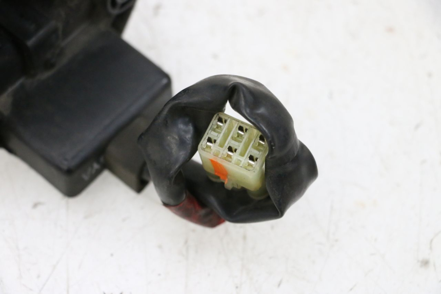 photo de TRANSPONDER ANTENNA YAMAHA YP MAJESTY 400 (2004 - 2008) - Zoom on usage condition