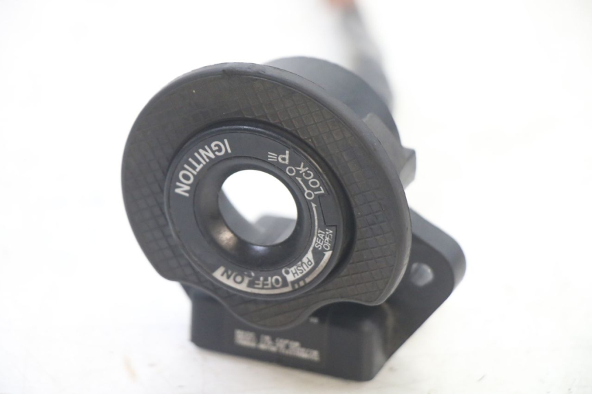 photo de TRANSPONDER ANTENNA YAMAHA YP X-MAX XMAX 400 (2014 - 2017)