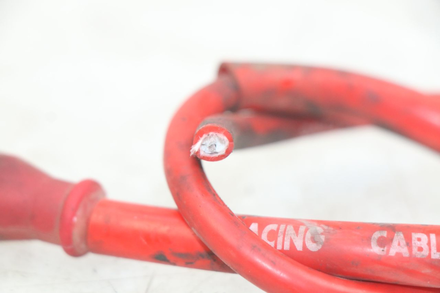 photo de SPARK PLUG BOOT MBK BOOSTER NEXT GENERATION 50 (1995 - 1998) - Zoom on usage condition