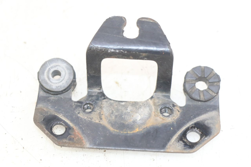 photo de SPEEDOMETER BRACKET HONDA CM 125 (1983 - 2003)