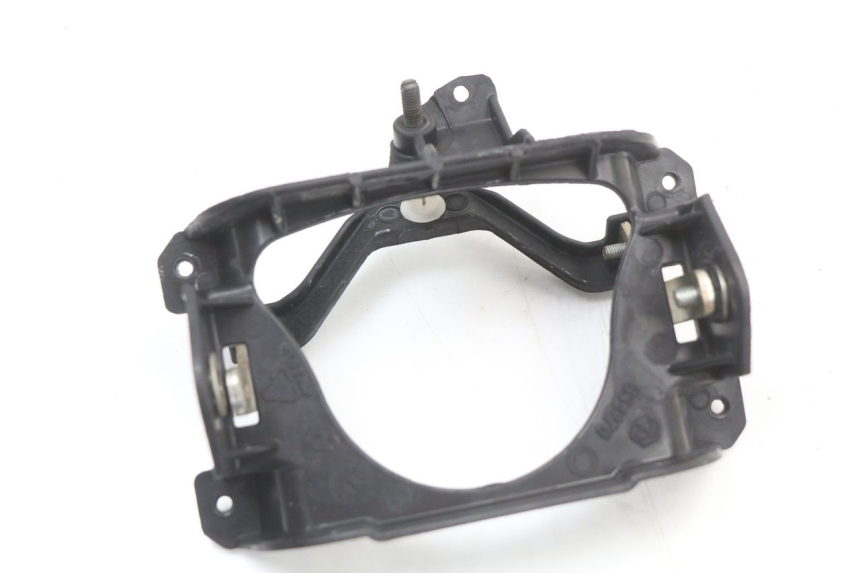 photo de SPEEDOMETER BRACKET PIAGGIO VESPA S 2T 50 (2007 - 2014)