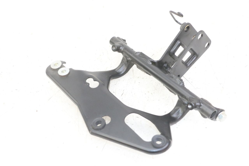 photo de SPEEDOMETER BRACKET ROYAL ENFIELD HYMALAYAN 410 (2016 - 2023)