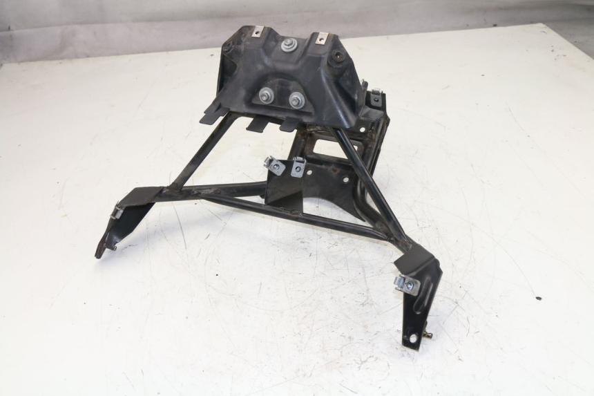 photo de FRONT FAIRING BRACKET APRILIA ATLANTIC 125 (2003 - 2009)