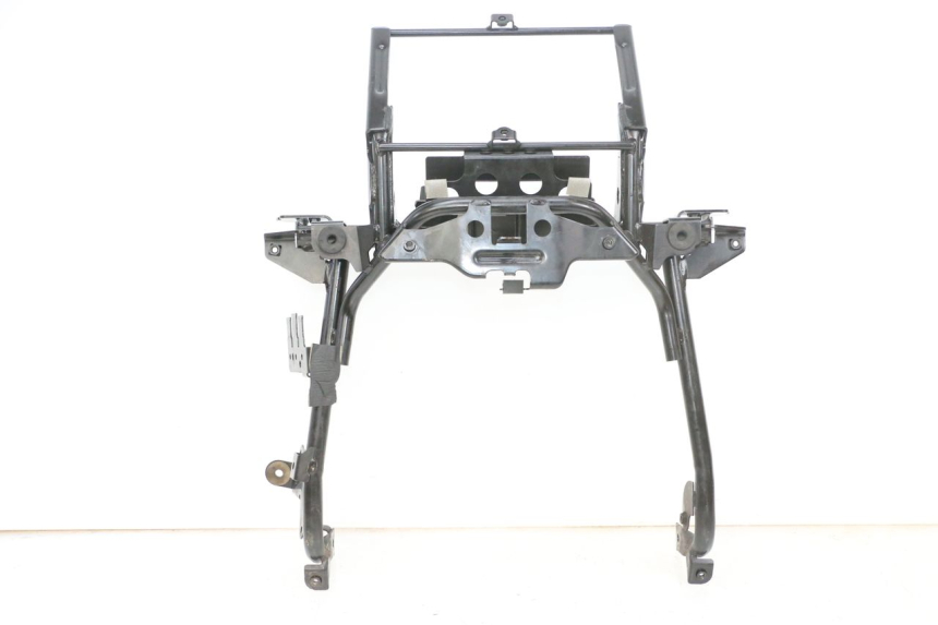 photo de FRONT FAIRING BRACKET SUZUKI BURGMAN 650 (2013 - 2020)