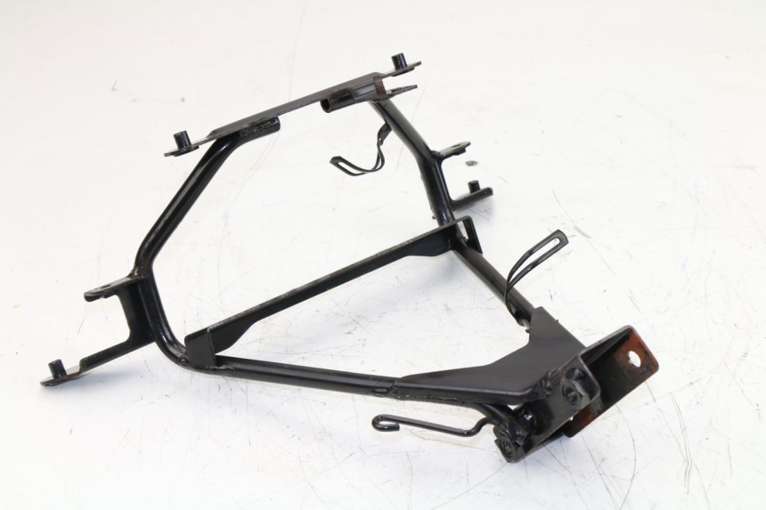 photo de FRONT FAIRING BRACKET DAELIM S2 FI 125 (2008 - 2017)