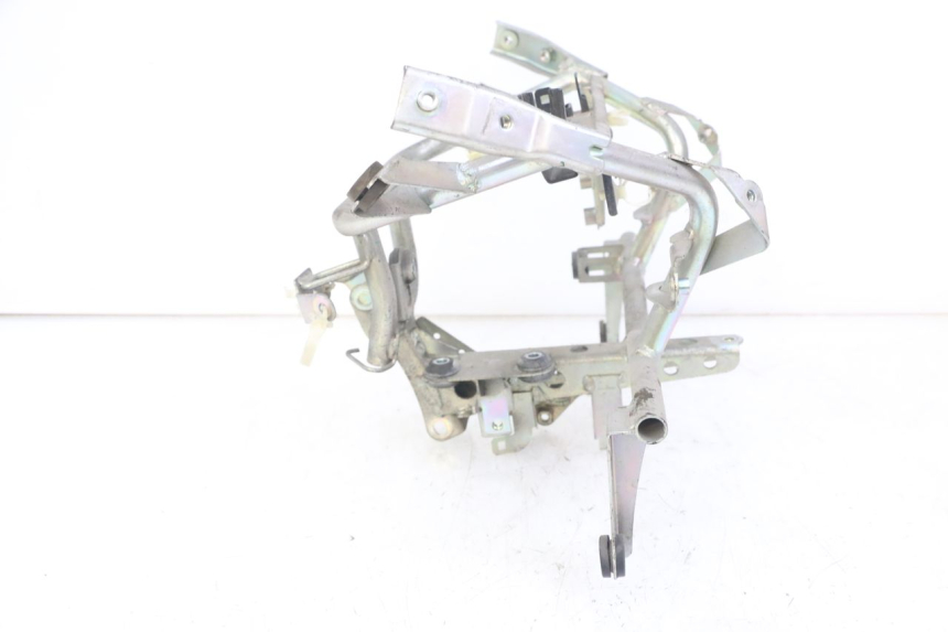 photo de FRONT FENDER BRACKET HONDA FORZA ABS 300 (2013 - 2019)