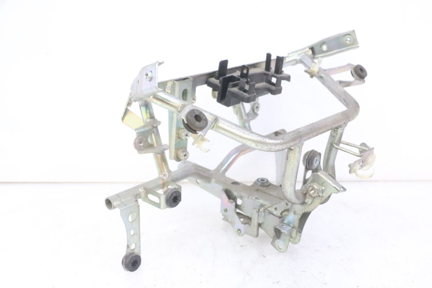 photo de FRONT FENDER BRACKET HONDA FORZA ABS 300 (2013 - 2019)
