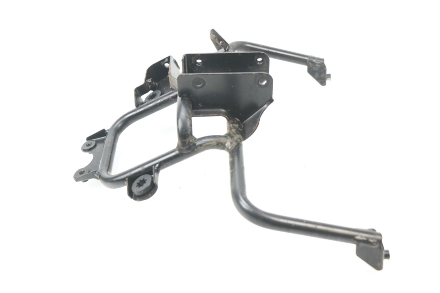 photo de FRONT FAIRING BRACKET HONDA SES DYLAN 125 (2002 - 2006)