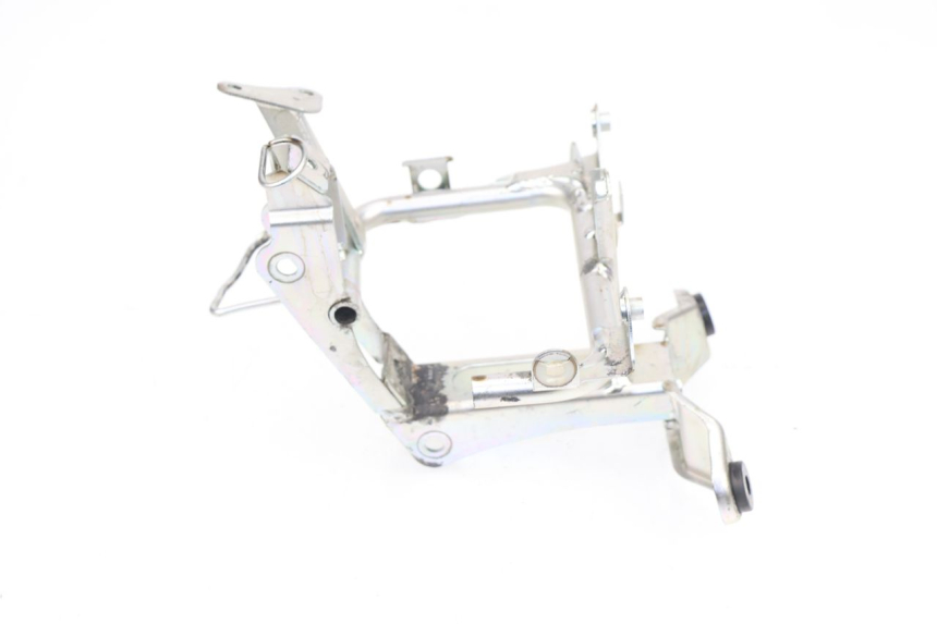 photo de FRONT FAIRING BRACKET HONDA VISION 50 (2011 - 2015)