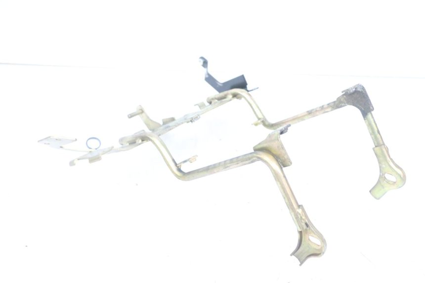 photo de FRONT FAIRING BRACKET PEUGEOT JET FORCE CARBU 50 (2003 - 2016)