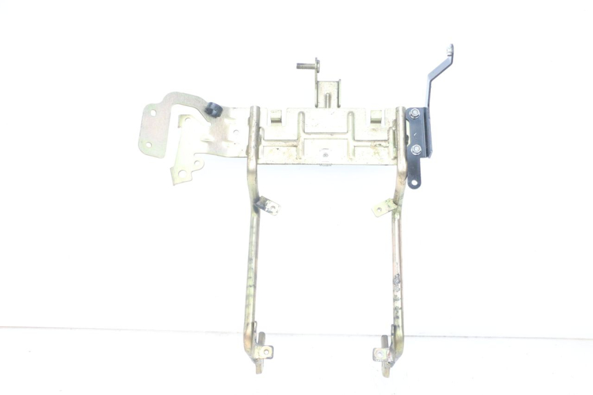photo de FRONT FAIRING BRACKET PEUGEOT JET FORCE CARBU 50 (2003 - 2016)