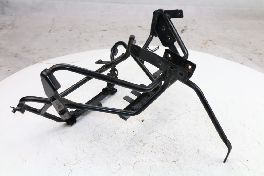 photo de FRONT FAIRING BRACKET KYMCO GRAND DINK 125 (2008 - 2014)