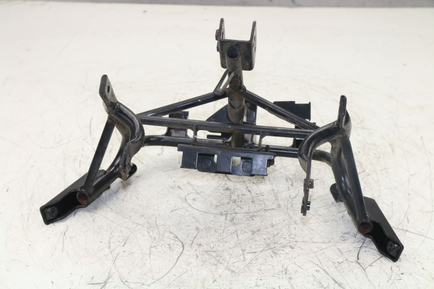 photo de FRONT FAIRING BRACKET KYMCO K-XCT 125 (2013 - 2017)