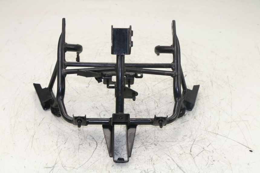 photo de FRONT FAIRING BRACKET KYMCO K-XCT 125 (2013 - 2017)