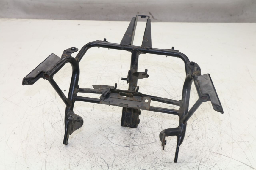 photo de FRONT FAIRING BRACKET KYMCO K-XCT 125 (2013 - 2017)