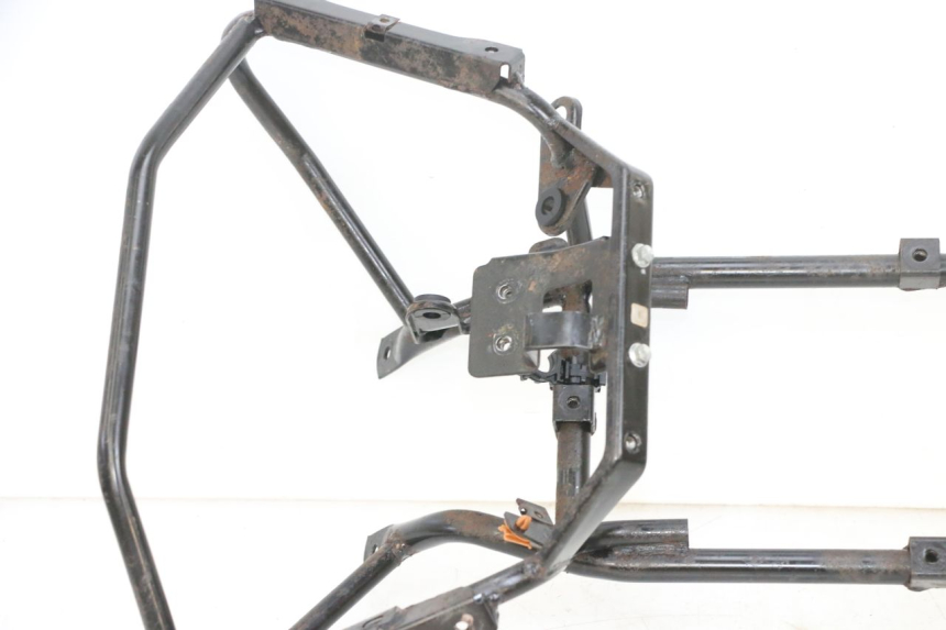 photo de FRONT FAIRING BRACKET PIAGGIO MP3 RL 250 (2007 - 2010) - Component zoom