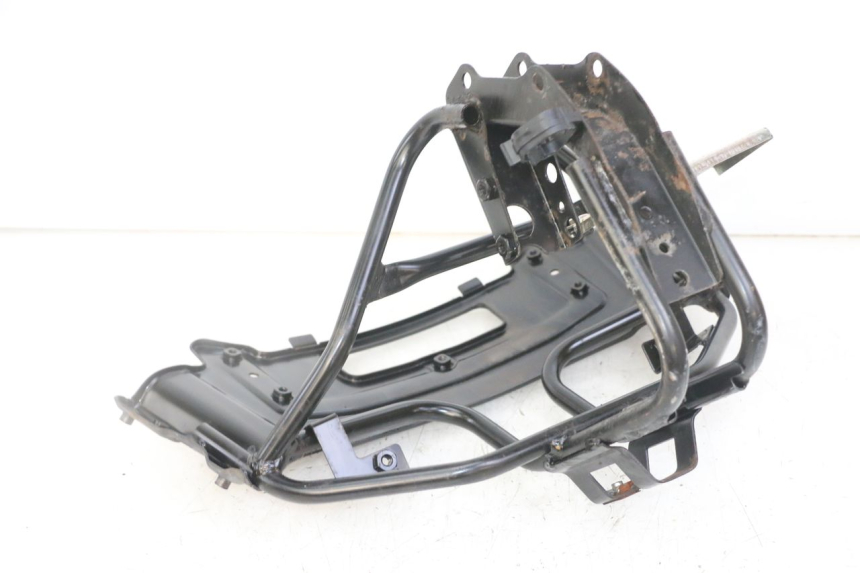 photo de FRONT FAIRING BRACKET GILERA NEXUS 125 (2009 - 2013)