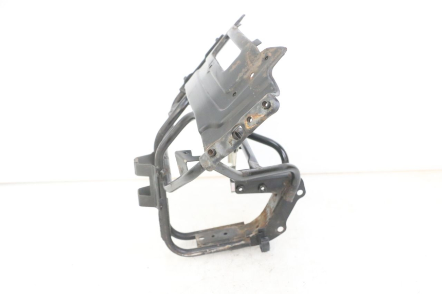 photo de FRONT FAIRING BRACKET GILERA NEXUS 125 (2009 - 2013)