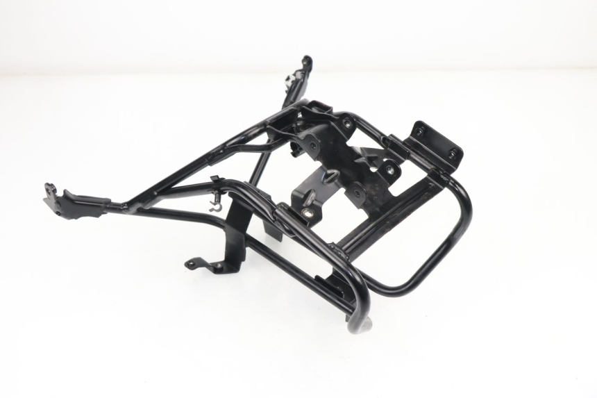 photo de FRONT FAIRING BRACKET PEUGEOT SATELIS 125 (2006 - 2009)