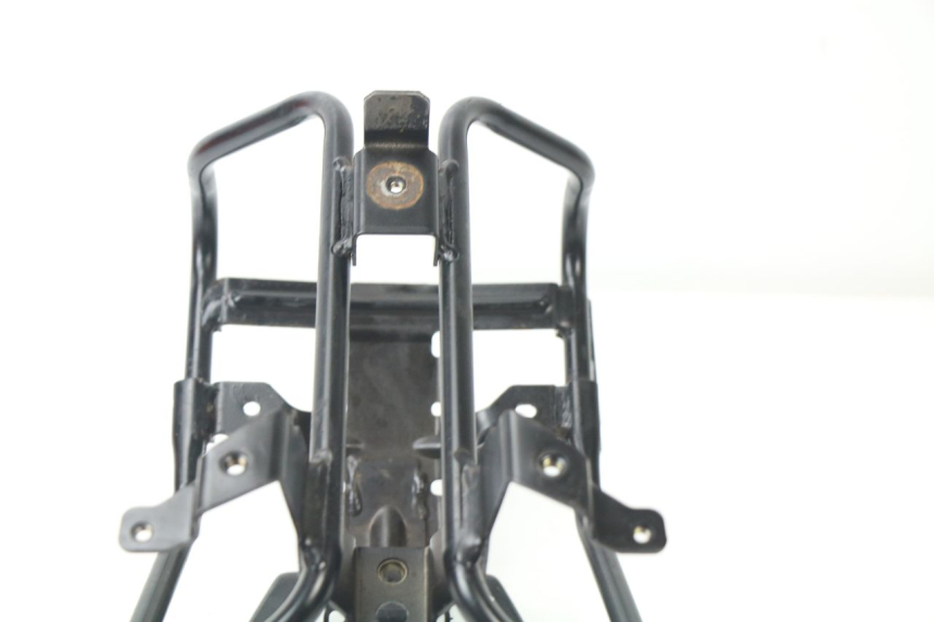 photo de FRONT FAIRING BRACKET PEUGEOT SATELIS 125 (2006 - 2009)