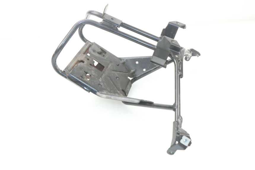 photo de FRONT FAIRING BRACKET PEUGEOT SATELIS 125 (2010 - 2012)