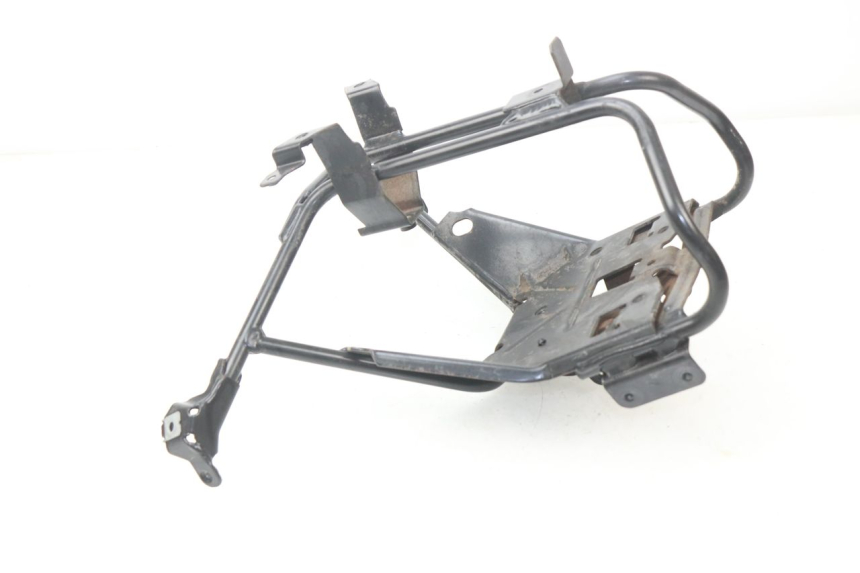 photo de FRONT FAIRING BRACKET PEUGEOT SATELIS 125 (2010 - 2012)