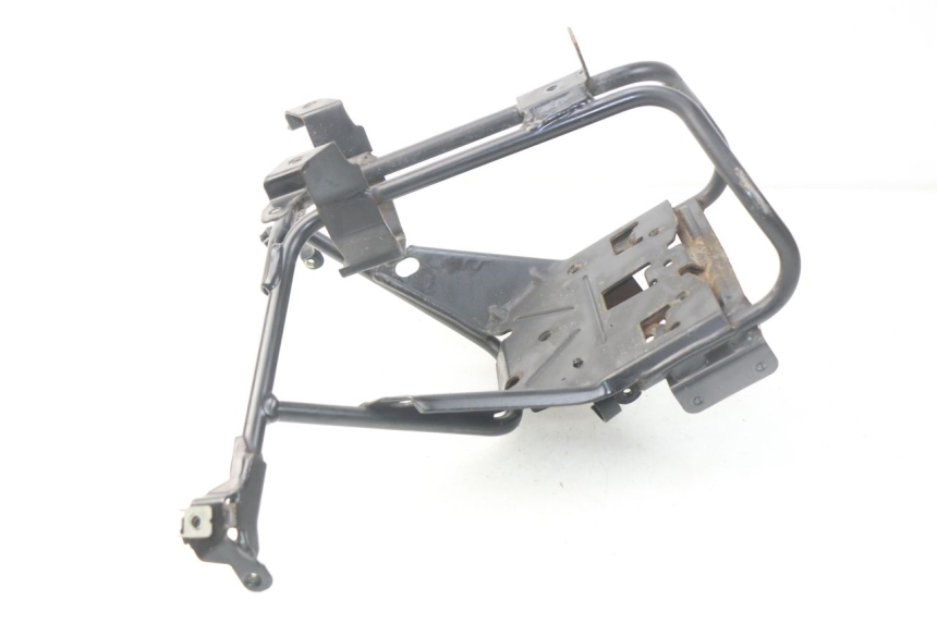 photo de FRONT FAIRING BRACKET PEUGEOT SATELIS 125 (2006 - 2009)