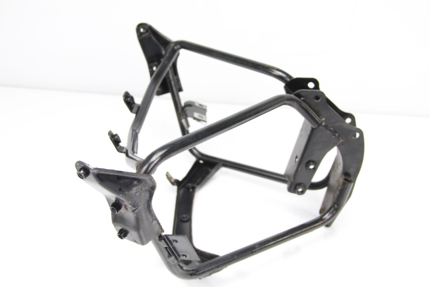 photo de FRONT FAIRING BRACKET PIAGGIO X9 125 (2000 - 2003)