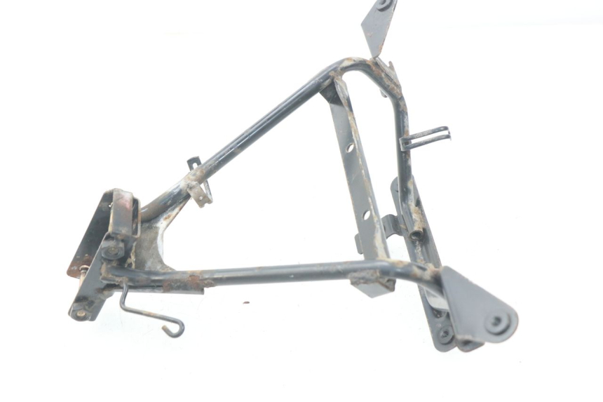photo de FRONT FAIRING BRACKET DAELIM S2 125 (2006 - 2007)