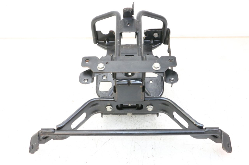 photo de FRONT FAIRING BRACKET PEUGEOT SATELIS 125 (2013 - 2018)
