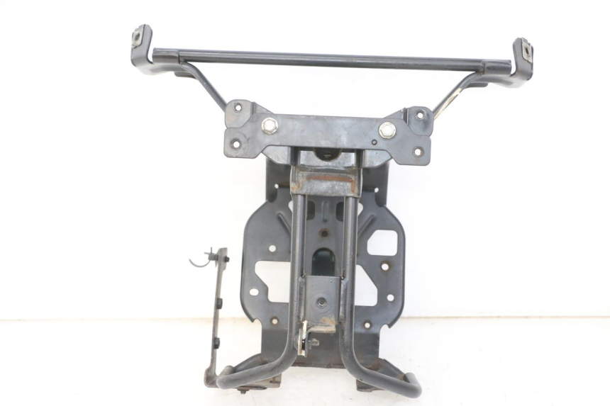 photo de FRONT FAIRING BRACKET PEUGEOT SATELIS 125 (2013 - 2018)