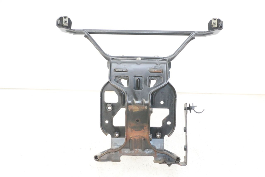 photo de FRONT FAIRING BRACKET PEUGEOT SATELIS 125 (2013 - 2018)