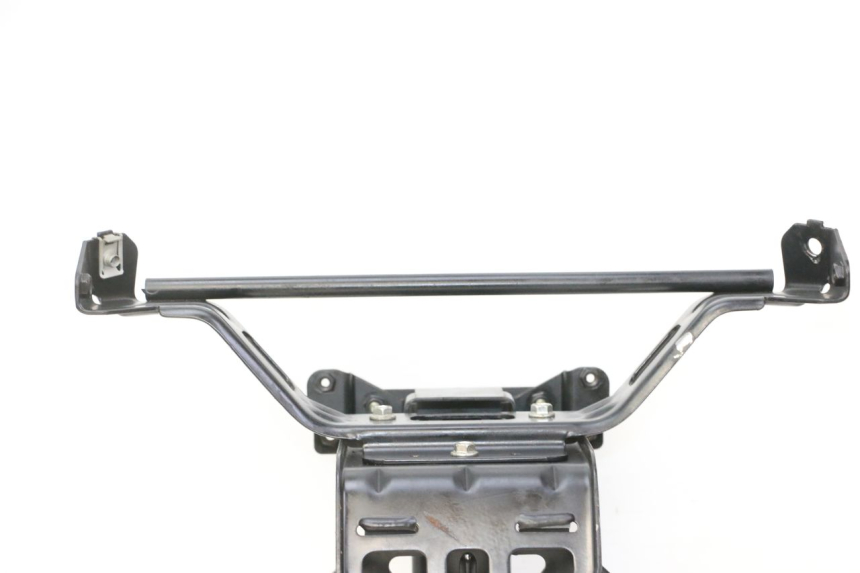 photo de FRONT FAIRING BRACKET PEUGEOT SATELIS 125 (2013 - 2018)