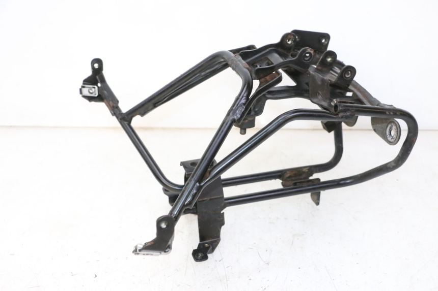 photo de FRONT FAIRING BRACKET PEUGEOT SATELIS 125 (2006 - 2009)