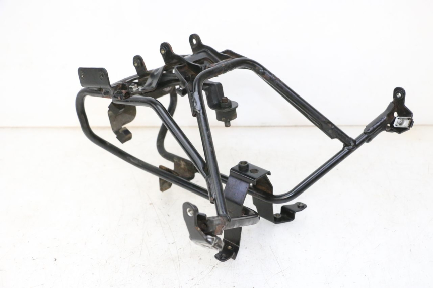 photo de FRONT FAIRING BRACKET PEUGEOT SATELIS 125 (2006 - 2009)