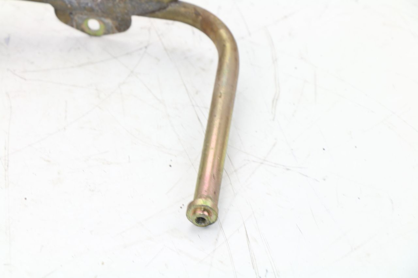 photo de FRONT FAIRING BRACKET HONDA SCV LEAD 100 (2003 - 2007)